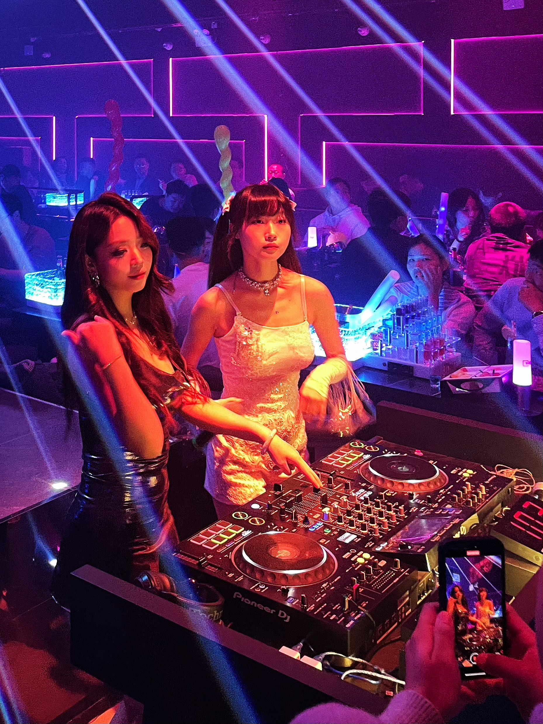 深圳商务KTV组局指南-南山区ktv预定